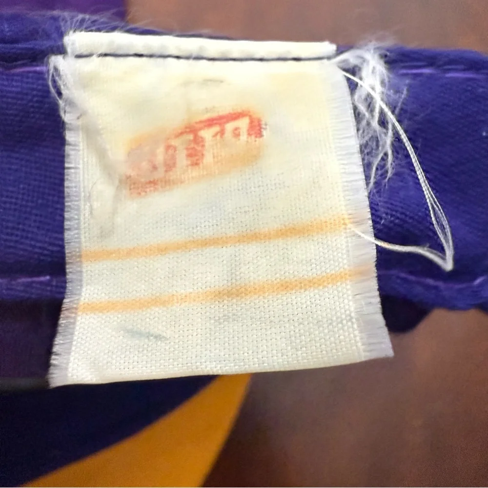 MINNESOTA VIKINGS PURPLE & GOLD STARTER BEANIE AND OTTO BRAND SNAPBACK CAP NFL - Picture 6 of 8